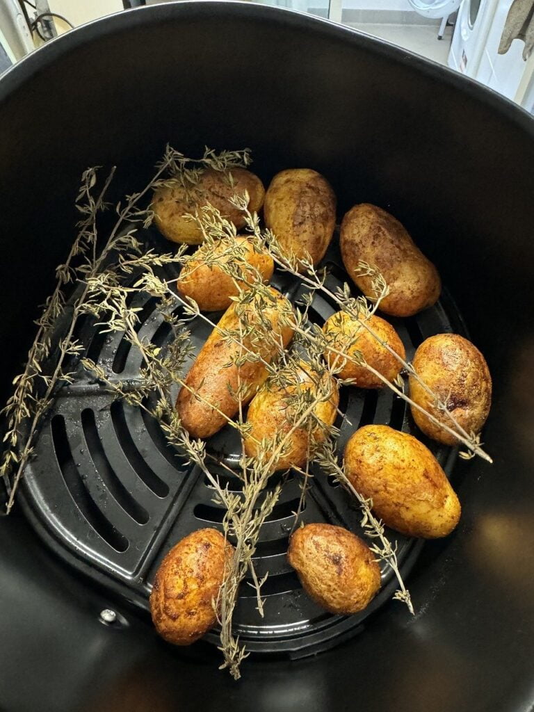 Γιατί μαγειρεύω μόνο με χύτρα και air fryer: τα οφελη