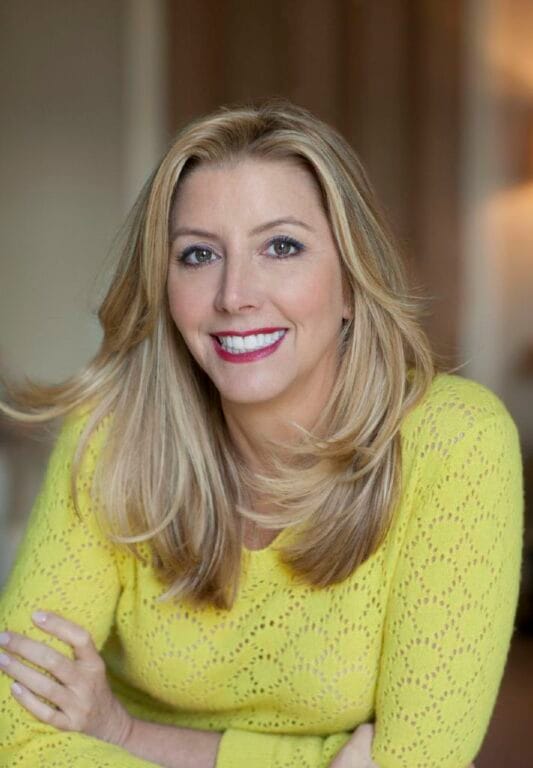Sara Blakely κατάφερε να ισορροπήσει μητρότητα και καριέρα. Ιδρύτρια της Spanx και μητέρα παιδιών